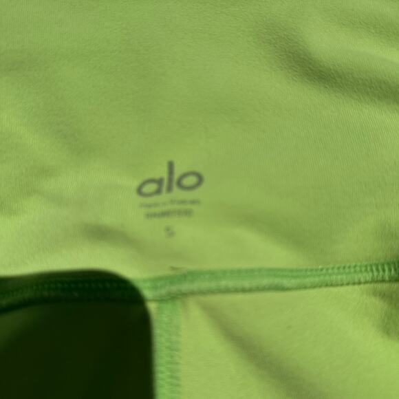 Alo Airbrush High-Waist Biker Short 7" Green Apple Size Small As Seen On - Picture 8 of 11